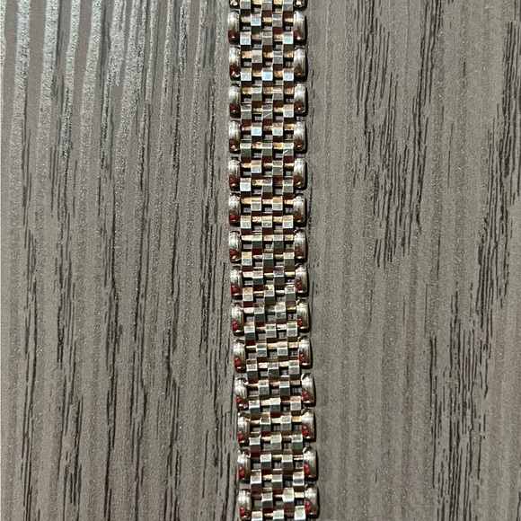 Chic Silver Chain Necklace - Picture 3 of 3